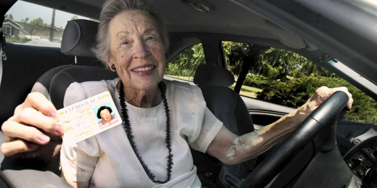 Attention Chicago Seniors—Driver’s License Renewals Just Got an Update