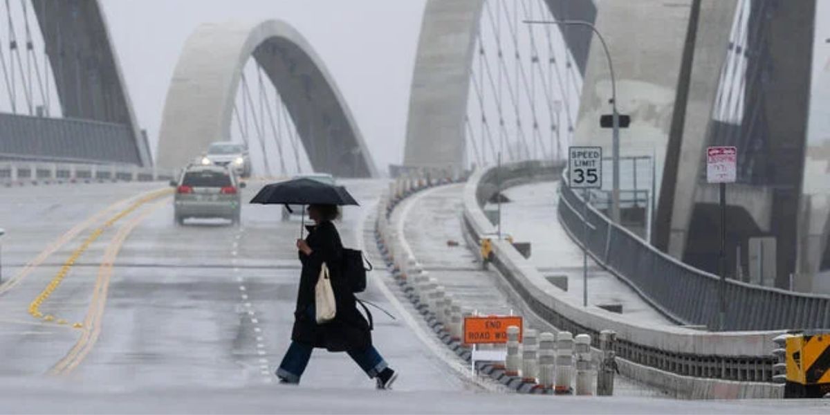 Stormy Weather Hits Southern California Moderate to Heavy Rain and Snow Expected