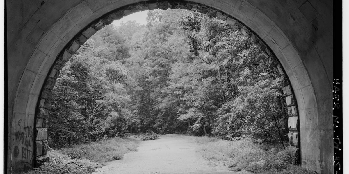 Virginia's Most Mysterious Roads Where Gravity and the Supernatural Collide