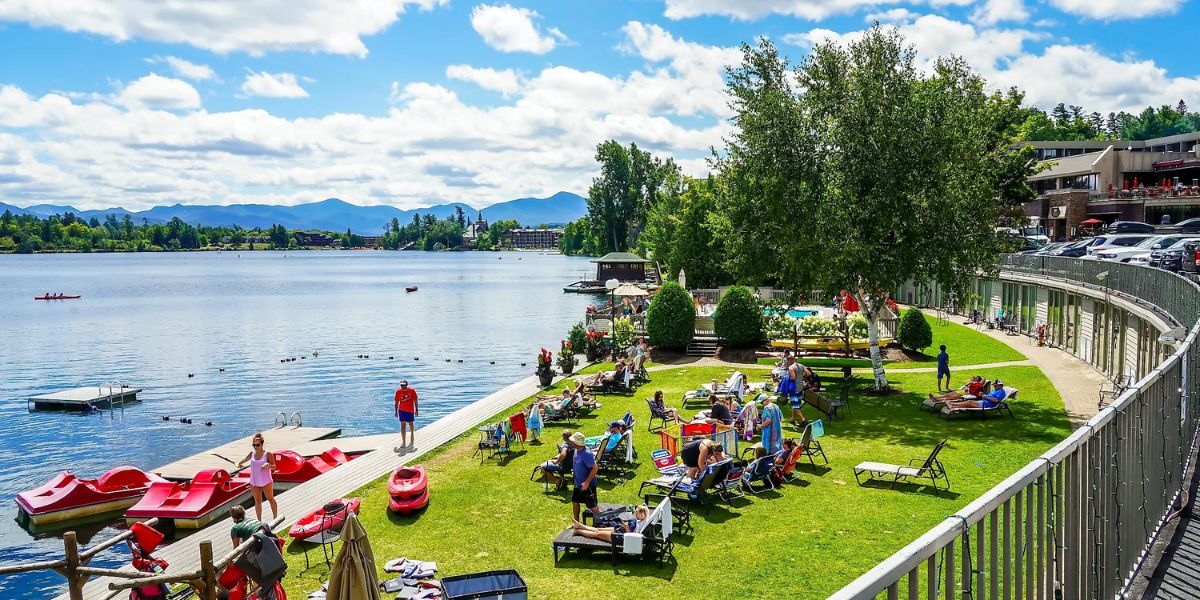 Lakeside Living New York’s 10 Most Charming Waterfront Towns