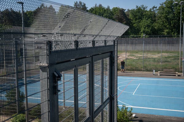 States Look to Europe to Improve U.S. Prison Conditions