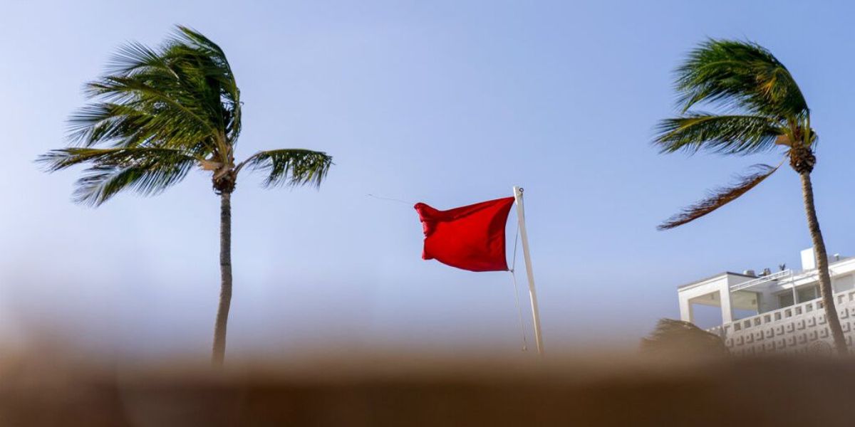 Red Flag Warning Issued Across Hawaiian Islands Amid Extreme Wildfire Risk