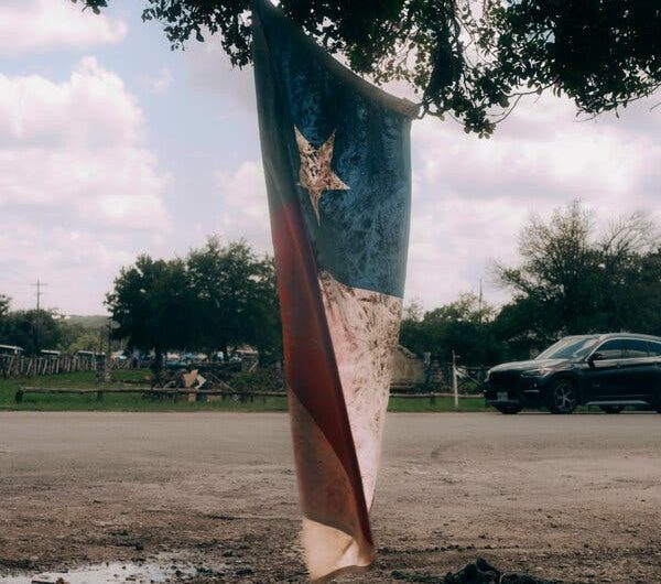 Texan Stoicism Provides Comfort, and Excuses, After the Flood