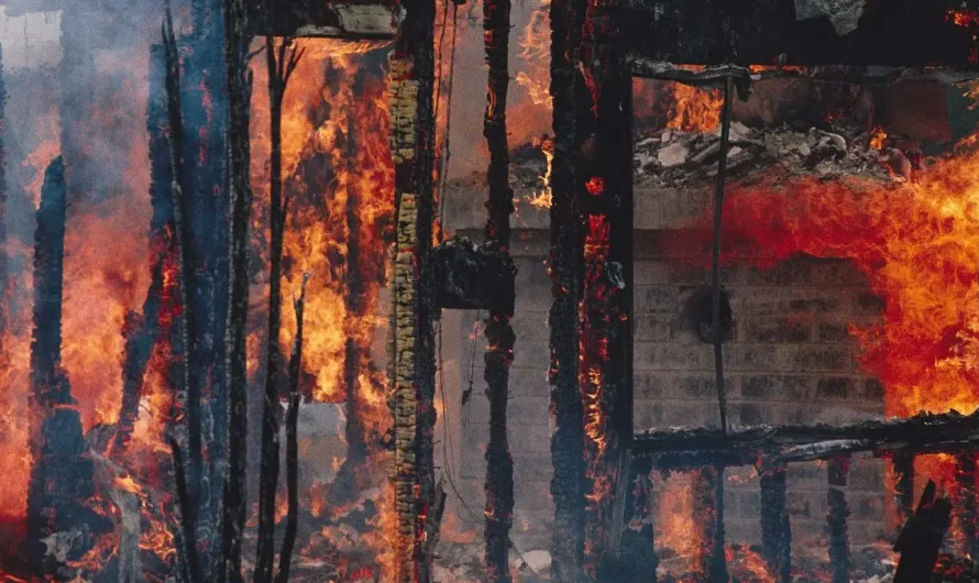Deadly Fire in Polk County Mobile Home Kills Two