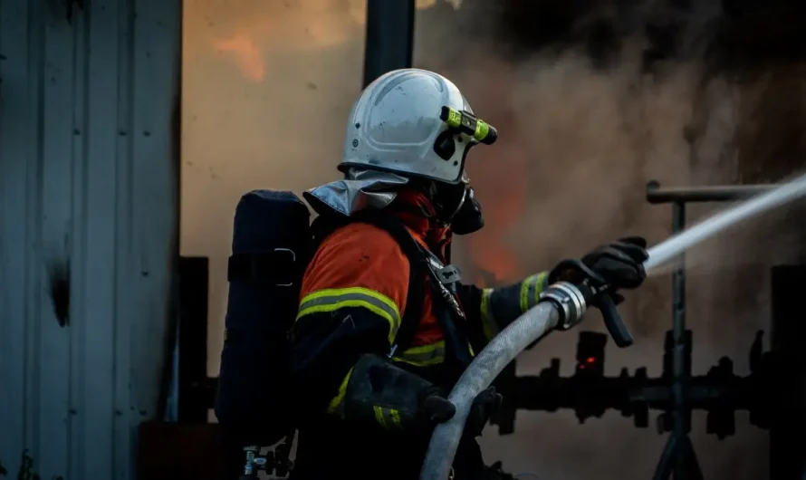 Oakland Home Destroyed by Fire, Two Cats Killed