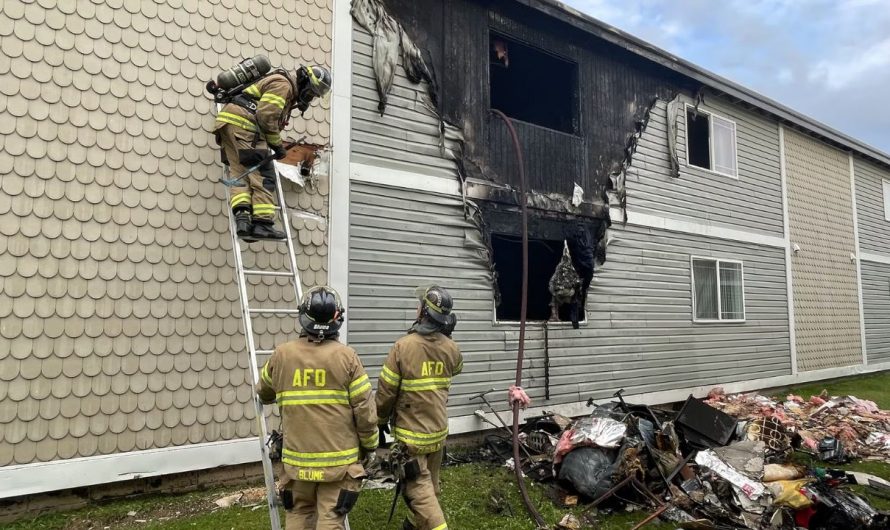 Anchorage Apartment Fire Fueled by Oxygen Tanks Burns Six Units, Injures One