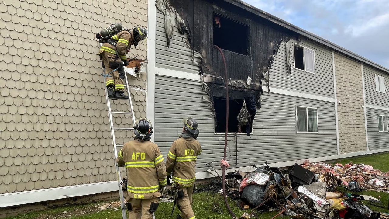 Anchorage Apartment Fire Fueled by Oxygen Tanks Burns Six Units, Injures One