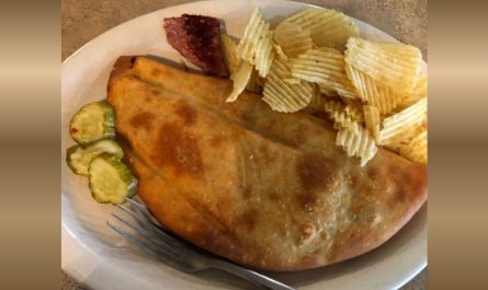 North Dakota Pie Shops That Feel Like Grandma’s Kitchen: Top 5 Cozy Spots to Savor Homemade Pies
