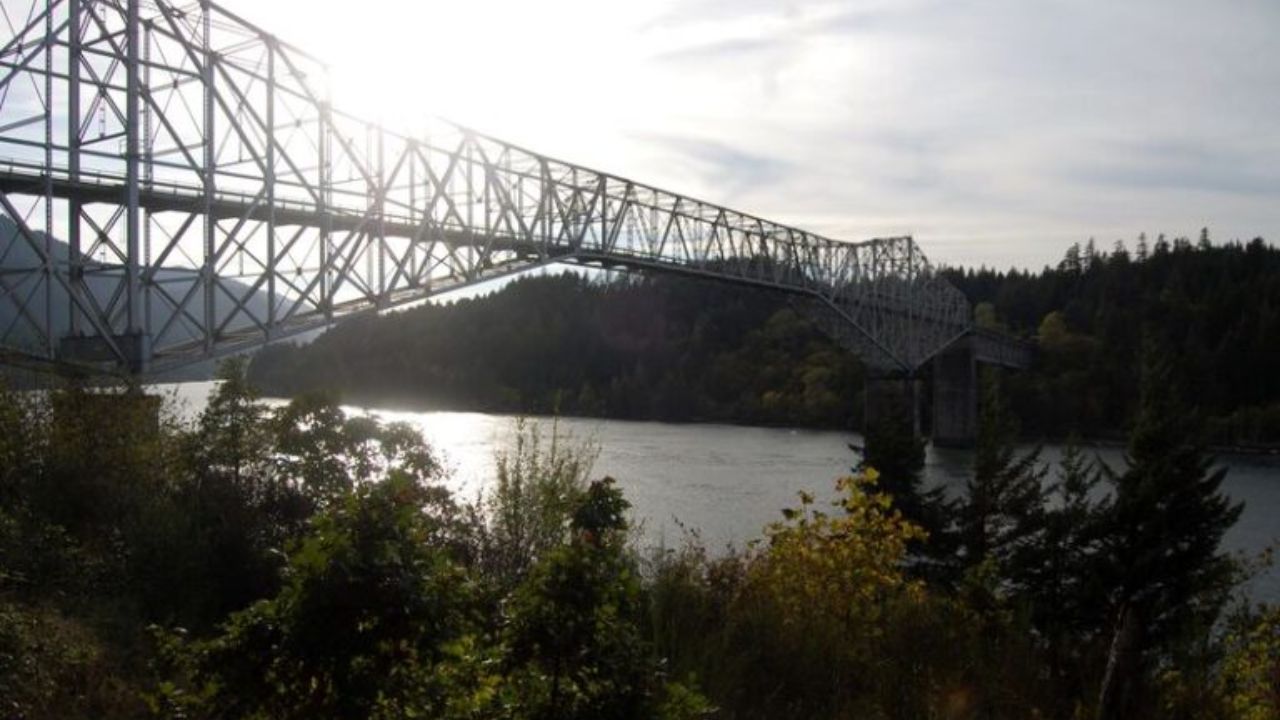Explore 11 Columbia River Towns Where Trails Start Right in Town for Unmatched Outdoor Adventure