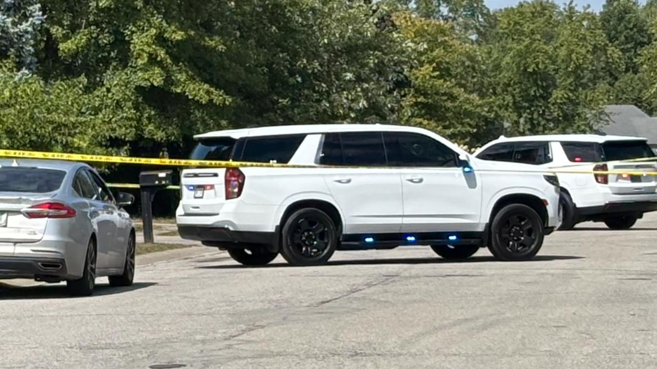 Lawrence Police Shoot and Kill Man Who Charged Officers with Knife Near Pendleton Pike