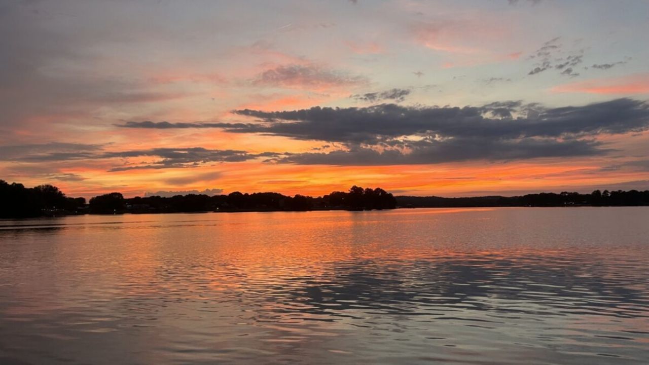 Top Alabama Lakeside Escapes for Relaxing September Weekends
