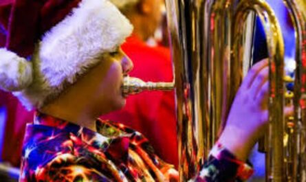 Florida School Christmas Break Begins for Some Counties Today as Others Start Dec. 22