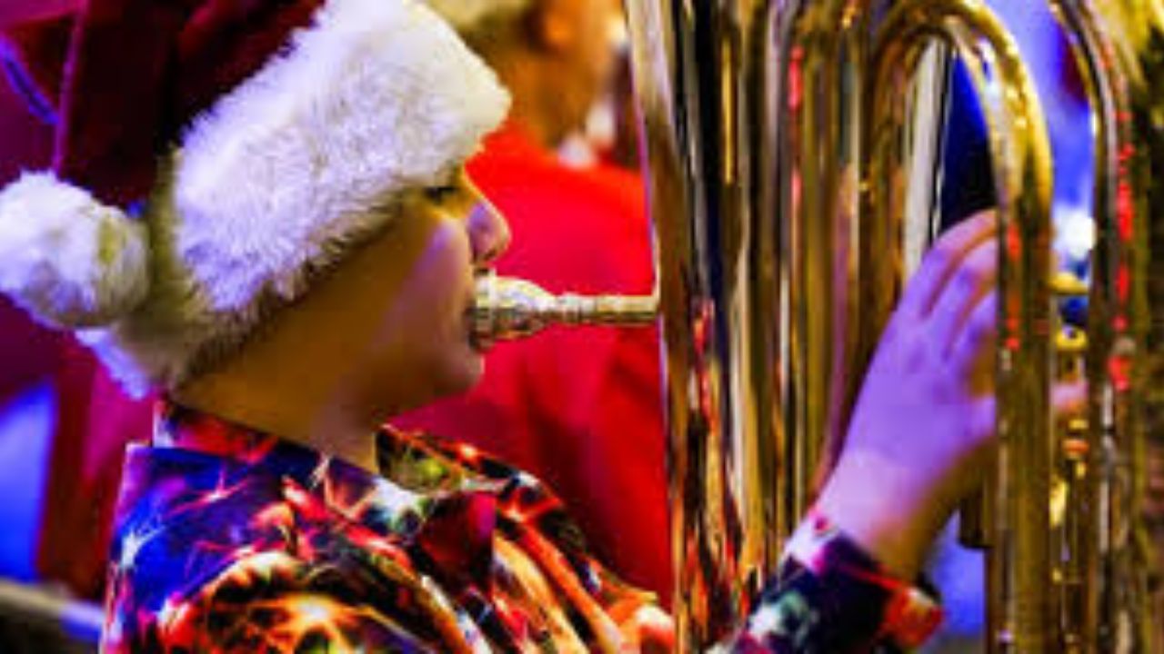 Florida School Christmas Break Begins for Some Counties Today as Others Start Dec. 22