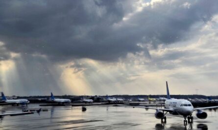 Hundreds of Flights Delayed at Orlando International Airport as Winter Storm Disrupts Holiday Travel
