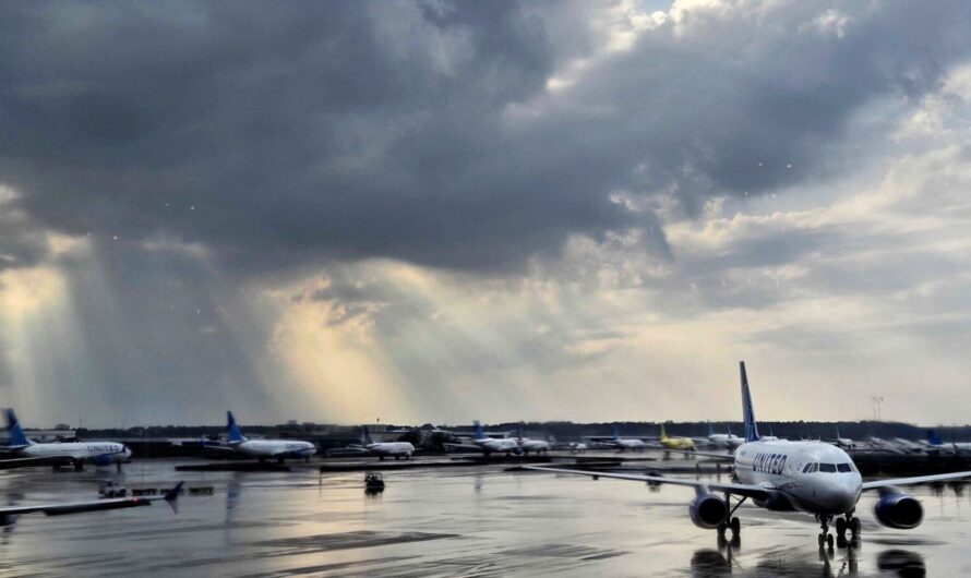 Hundreds of Flights Delayed at Orlando International Airport as Winter Storm Disrupts Holiday Travel