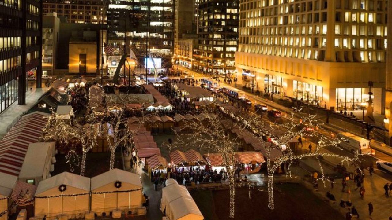 What to Do in and Around Chicago Before Christmas Weekend